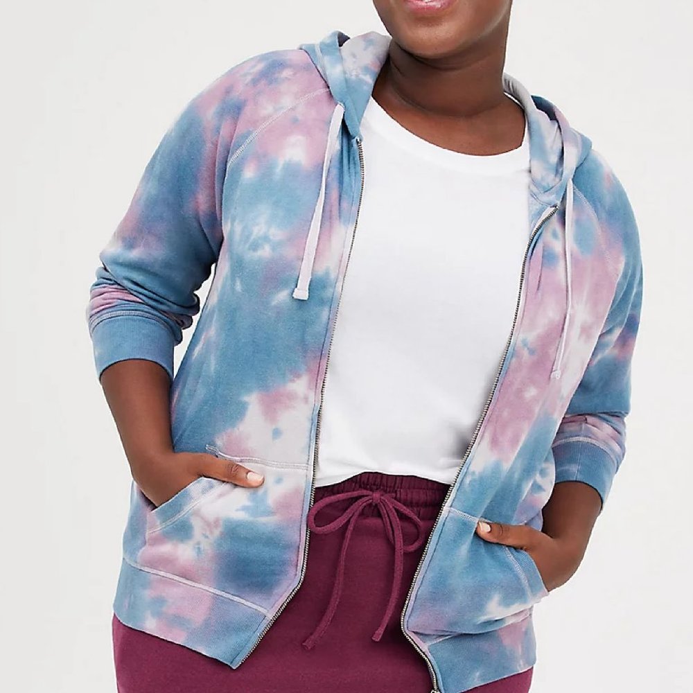 NWT TORRID STYLE TIPS  RAGLAN ZIP-UP HOODIE - COZY FLEECE TIE DYE